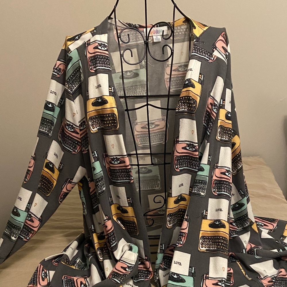 Lularoe Caroline